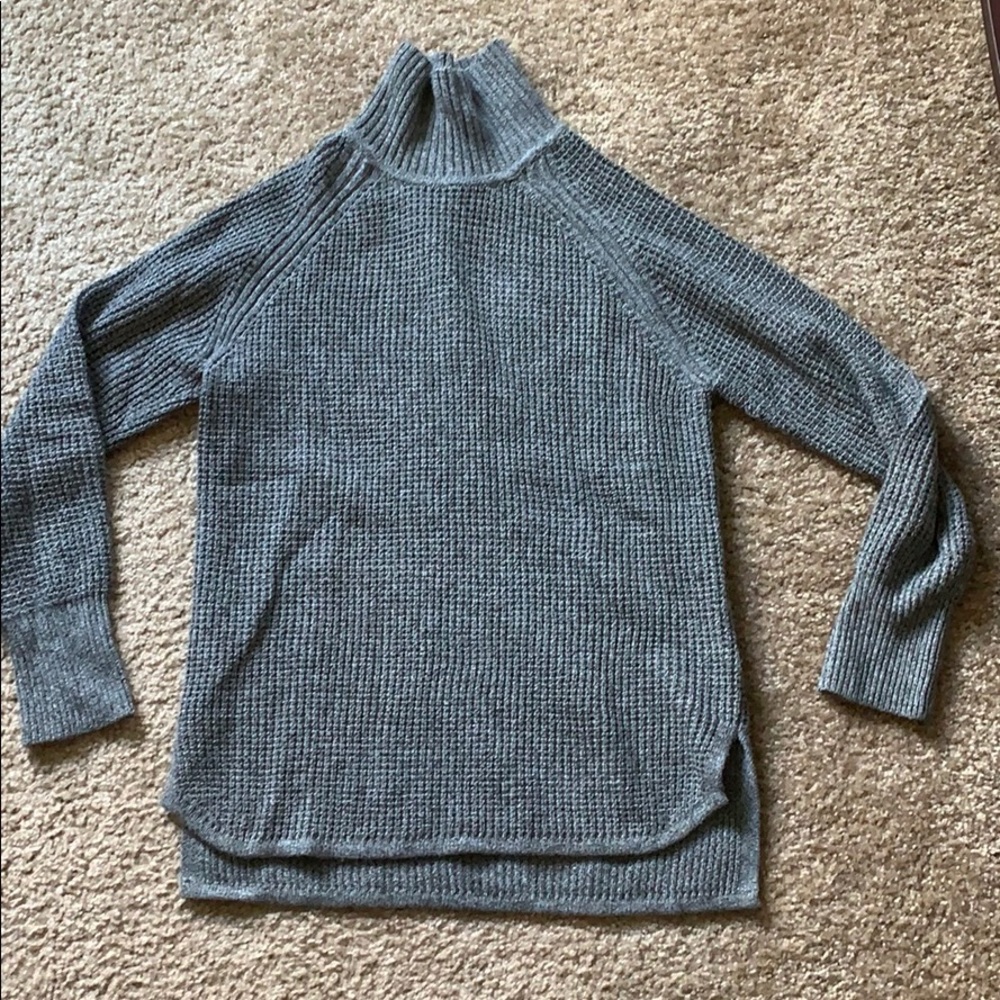 Banana Republic Waffle Knit Women’s Turtleneck